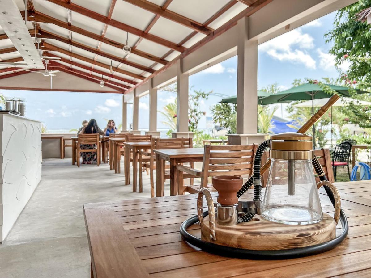 Triton Prestige Seaview And Spa Maafushi Exterior foto
